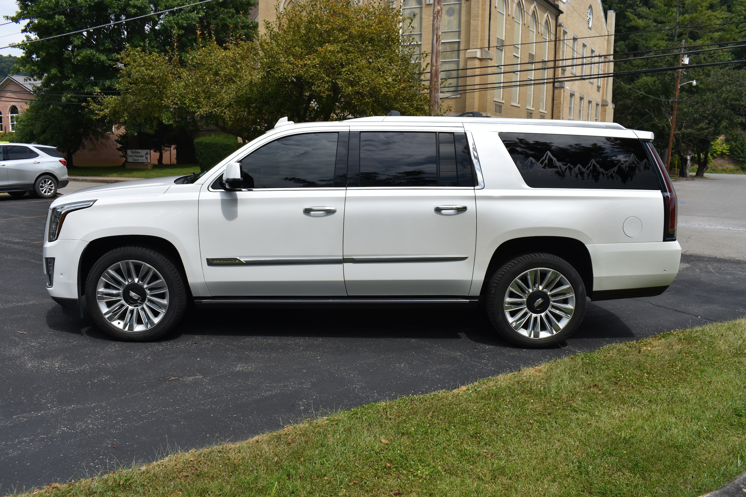 cadillac escalade esv 2017 1GYS4KKJXHR206510 image cadillac escalade esv 2017 1GYS4KKJXHR206510 image
